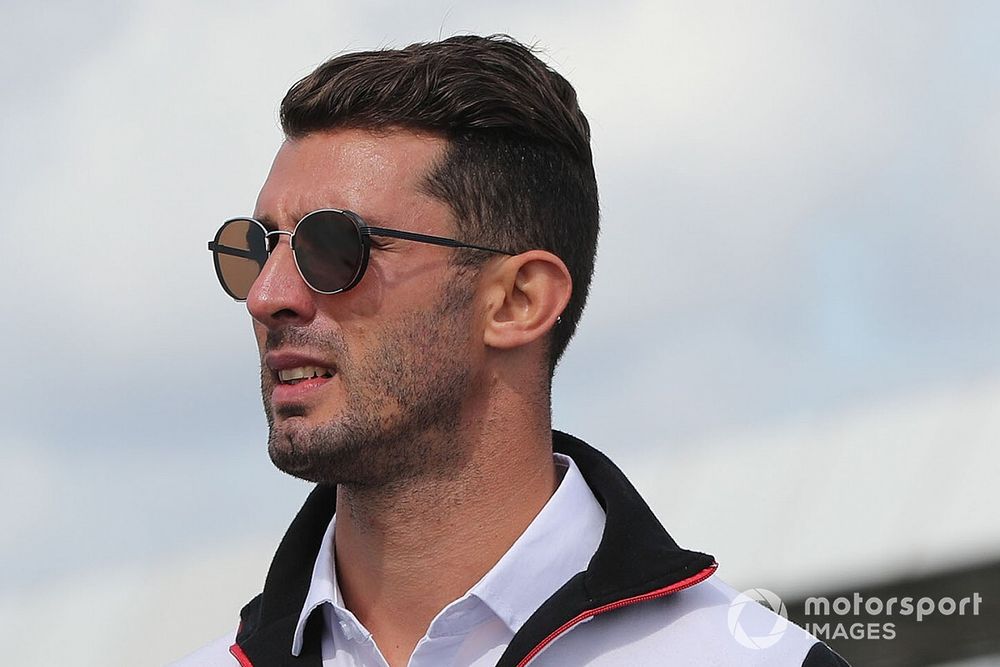 "Pechito" López lleva adelante una subasta solidaria