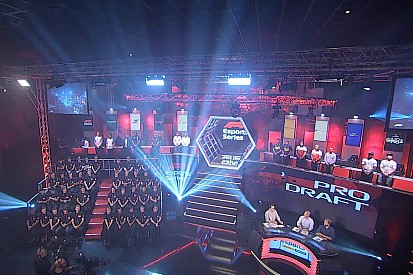 Sauber kiest Van der Wal voor officiële eSports-kampioenschap Formule 1