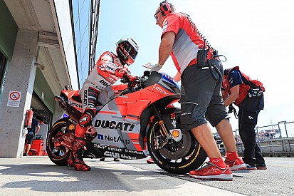 Ducati poursuit ses comparaisons de châssis et de carénages