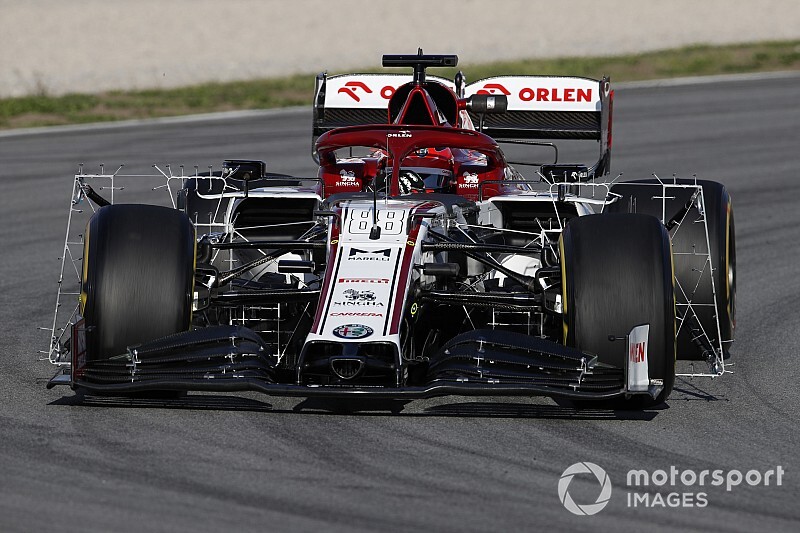 Kubica snelste bij aanvang tweede test, Red Bull lang in de pits