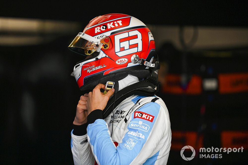 Így hasítja a fát a Williams F1-es pilótája: videó