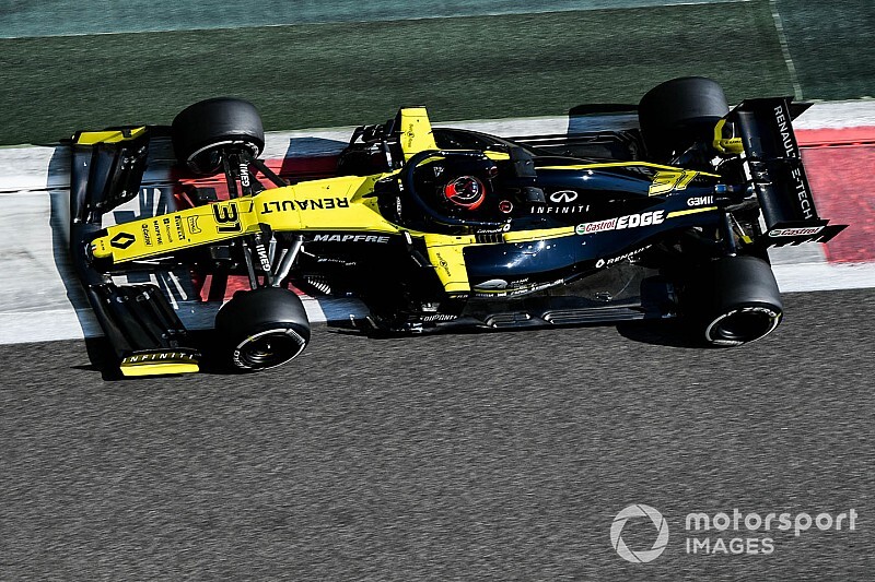 A Renault csak egy tesztfestéssel mutatja be az új F1-es gépét