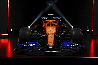 Képeken a már pályára küldött új McLaren Barcelonában