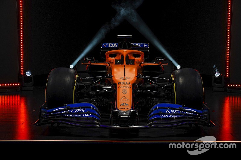 Képeken a már pályára küldött új McLaren Barcelonában