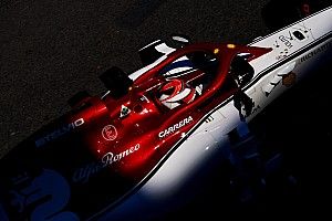 Raikkonen gediskwalificeerd door te flexibele voorvleugel
