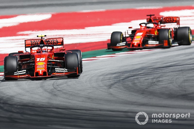 A Ferrari tagadja, hogy Vettel a szerződése miatt lenne kivételezett