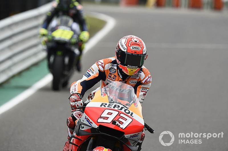 MotoGP, Termas de Rio Hondo, Libere 3: Marquez alza la voce, Dovi cade ma è in Q2