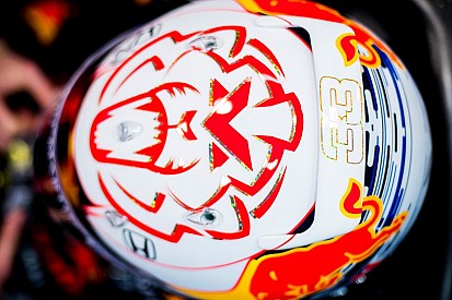 VIDEO: Verstappen onthult helm voor F1-seizoen 2020