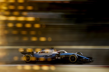 Kubica diz se sentir como um “passageiro” no carro da Williams