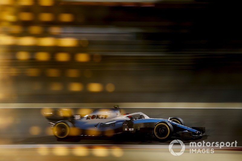 Kubica diz se sentir como um “passageiro” no carro da Williams