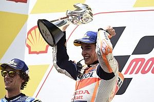 Marquez wint Grand Prix van Maleisië na crash van Rossi