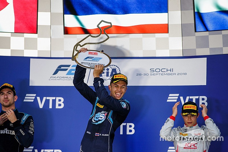 Albon triunfa en Rusia y Russell mantiene el liderato del campeonato