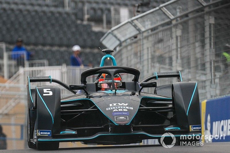 Leerzaam debuut Vandoorne: "Ondanks problemen een positief weekend"