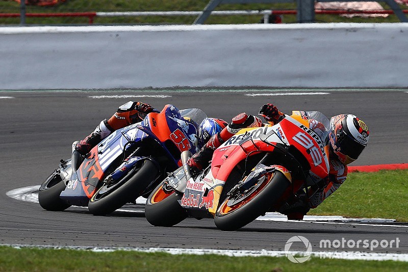 Lorenzo : "Ankylosé" et avec "beaucoup de douleur" mais satisfait !