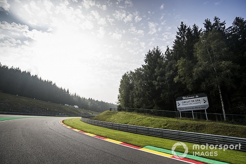 F1 en F3 houden minuut stilte voor overleden F2-coureur Hubert