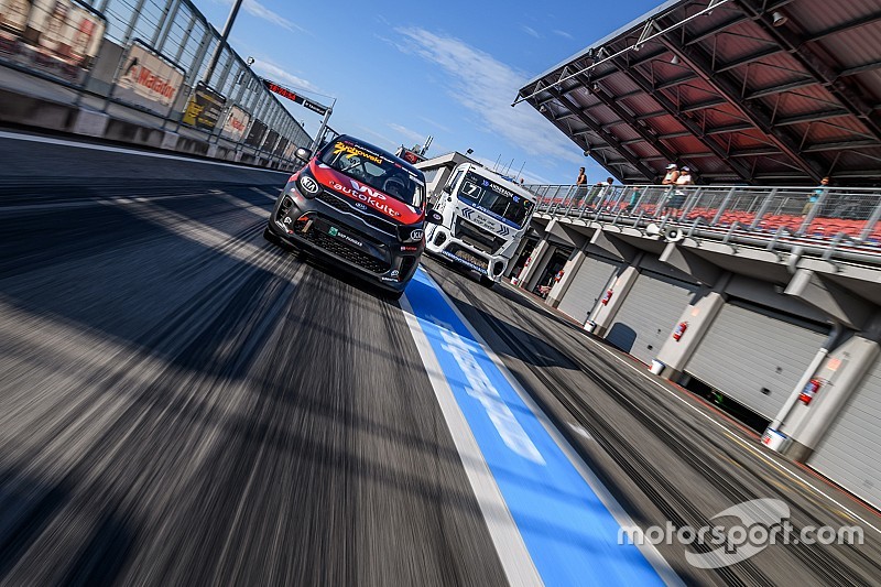 Galeria - Q1 KIA PLATINUM CUP na Slovakiaringu