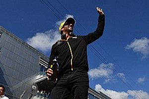 Ricciardo szerint még jól is jöhet a vasárnapi időmérő, csak nem szereti a szakét
