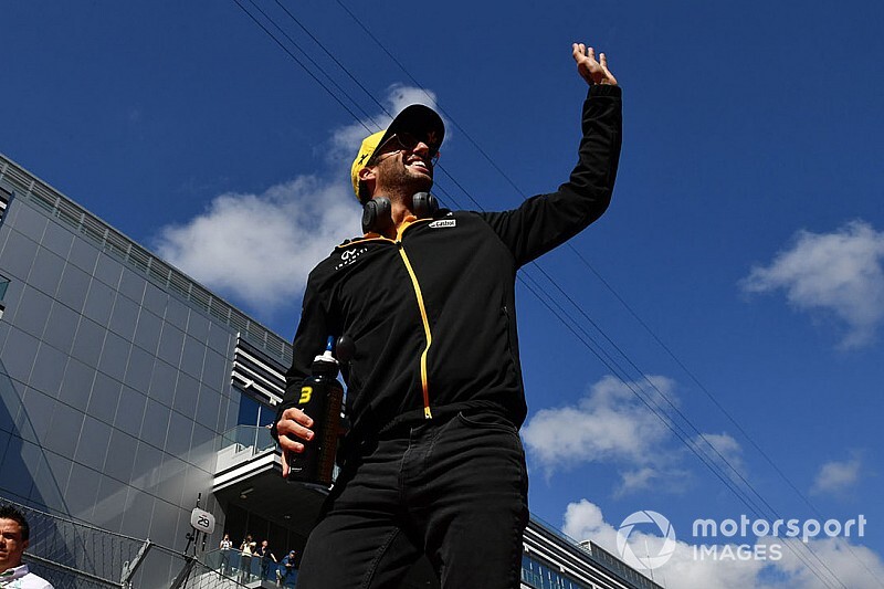 Ricciardo szerint még jól is jöhet a vasárnapi időmérő, csak nem szereti a szakét