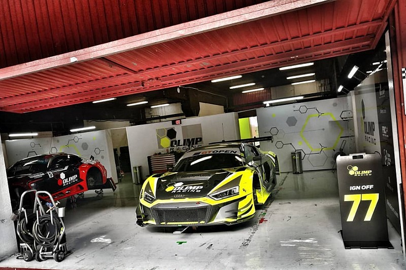 Pro-Am na czele