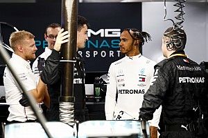 Hamilton: Bottas tudja, hogy ami történt, annak nincs köze a csapatsorrendhez