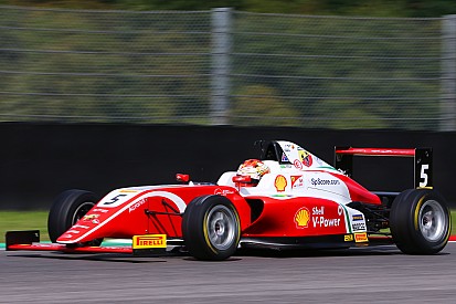 Gianluca Petecof termina rodada da F4 italiana no top-5 em Mugello
