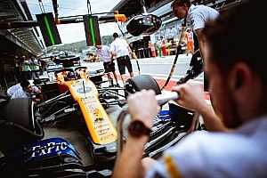 McLaren объяснила, чем моторы Mercedes лучше Ferrari
