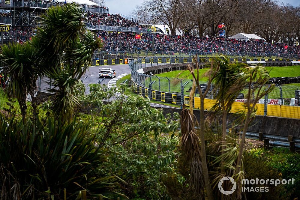Supercars still open to New Zealand double-header