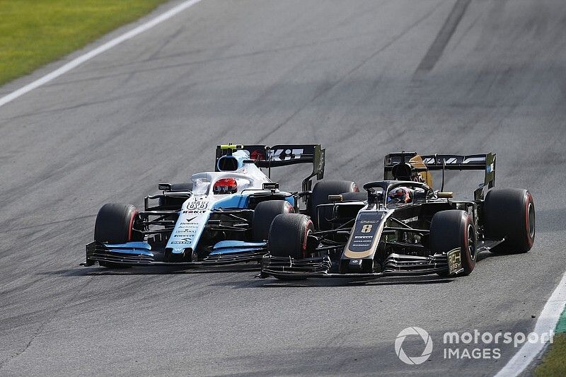 Romain Grosjean, Haas F1 Team VF-19, en lutte avec Robert Kubica, Williams FW42