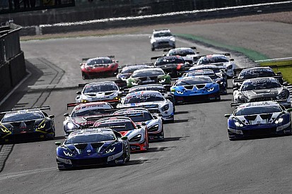 Emil Frey Racing imbattibile a Silverstone