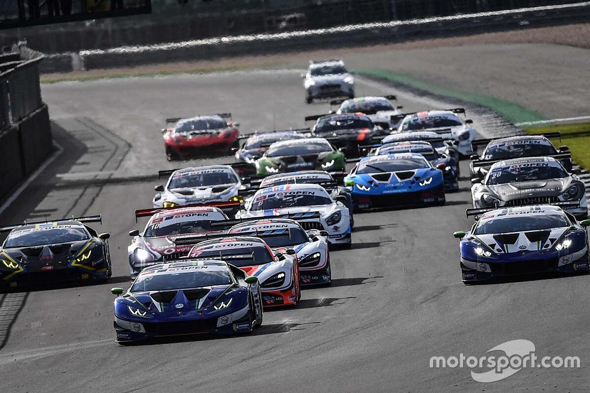 GT Open: doppietta a Silverstone per Albert Costa e Giacomo Altoè