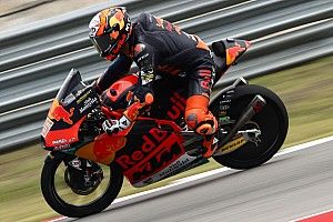 Moto3アメリカズ予選:ランク首位アコスタ、15番手と沈む。タイトル争うフォッジア2番手、差を縮めるチャンス大