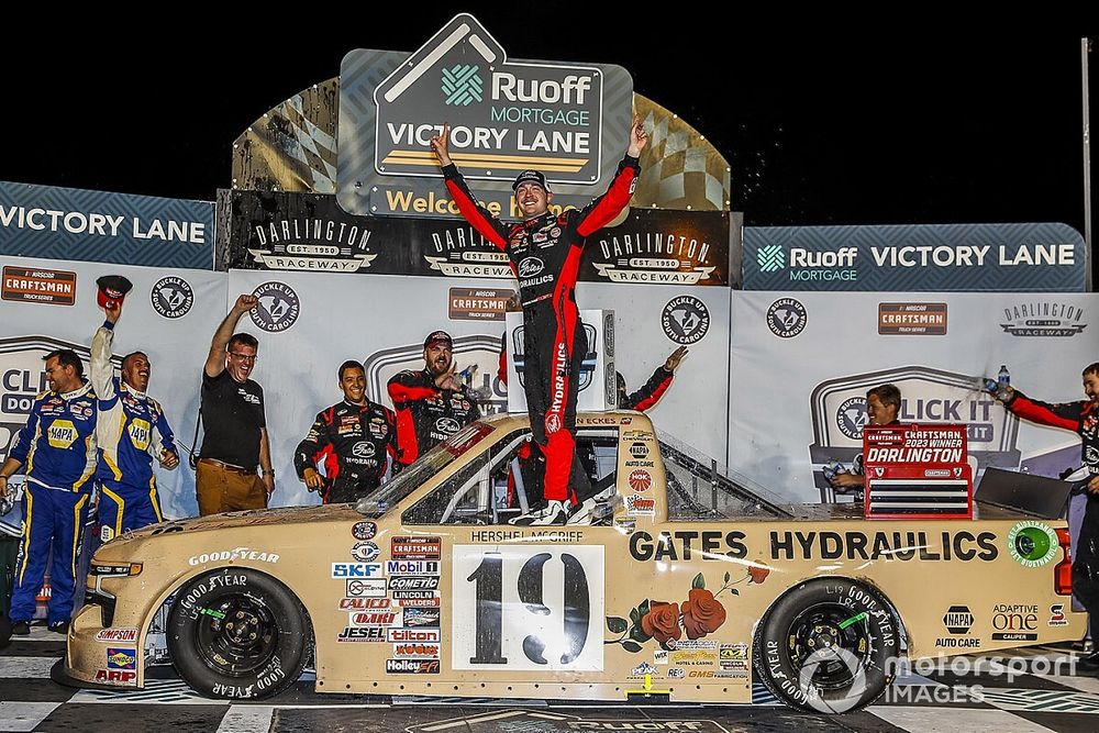 Eckes holds off Friesen in OT to win Darlington Truck race