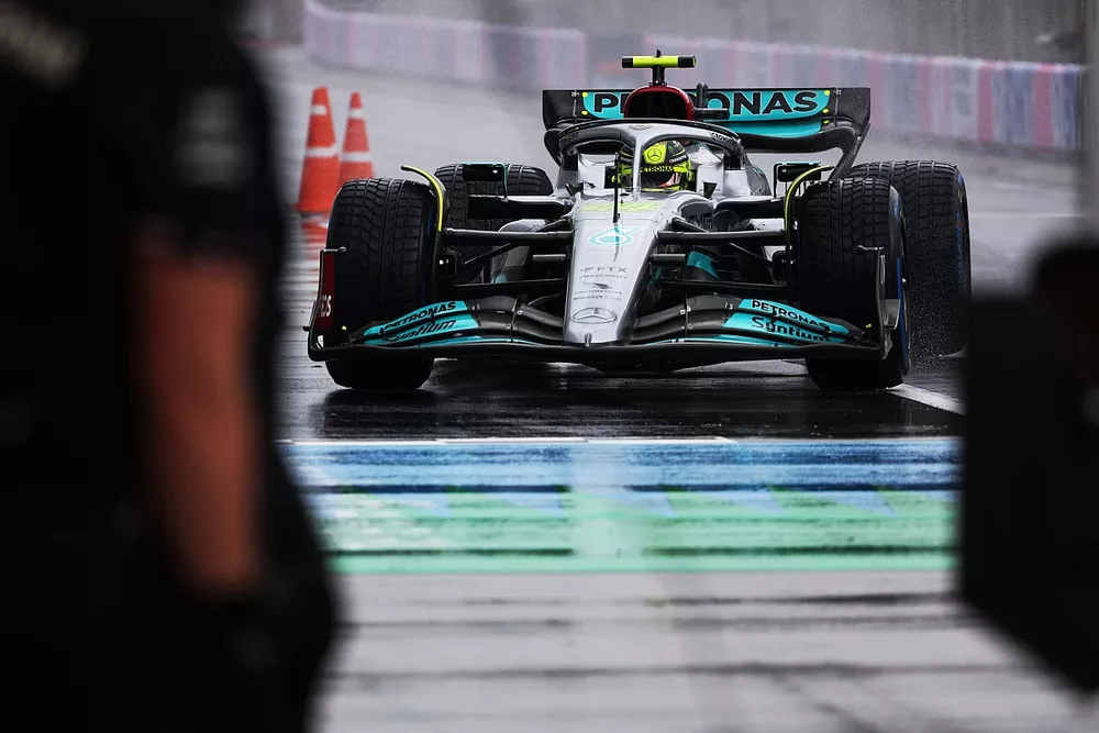 Lewis Hamilton, Mercedes W13