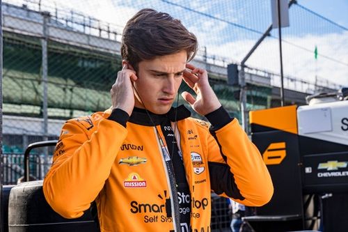 Equipos de IndyCar contra las amenazas de muerte a Pourchaire por choque con Canapino