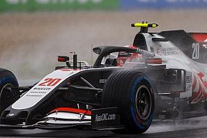 Magnussen: "Ferrari'nin sadece 0.3 veya 0.4 saniye ardında kalmak güzel"