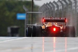 Még mindig nedves a pálya a Hungaroringen