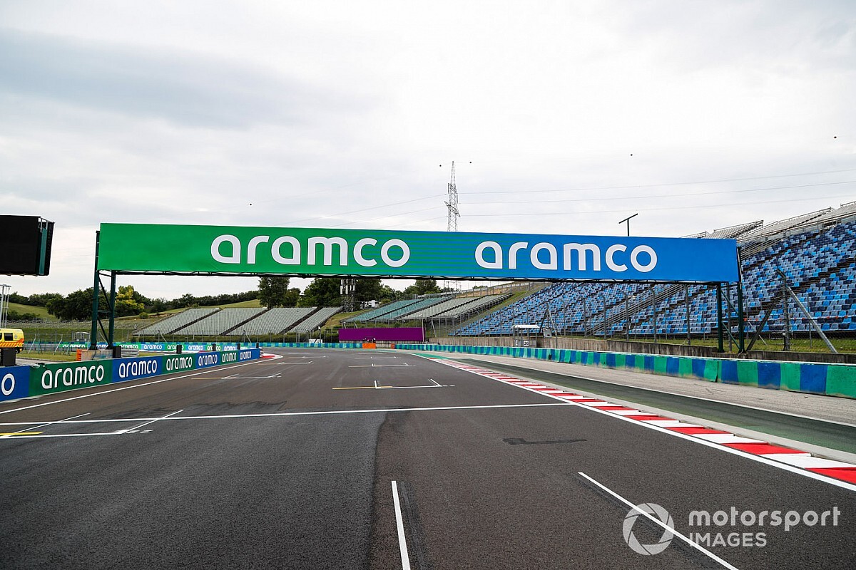 DIRETO DO PADDOCK: Irvine detona Vettel, que flerta com Racing Point; Pérez negocia com Alfa e Prost 'monitora' Alonso