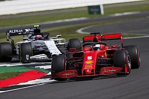 Amikor egy AlphaTauri előzi a Ferrarit: Gasly nem kegyelmezett Vettelnek (videó)