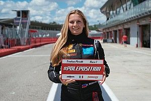 Fabienne Wohlwend mischt beim Saisonauftakt der Ferrari Challenge an der Spitze mit