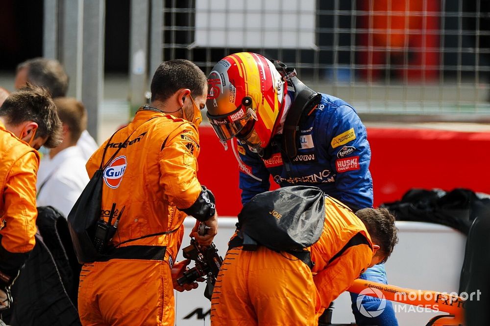 Sainz: "Otra carrera de tirar puntos a la basura"