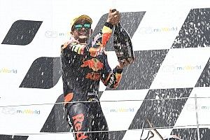 Moto2 - Austria: Terrible accidente de Syahrin; primera victoria de Jorge Martín (vídeo)