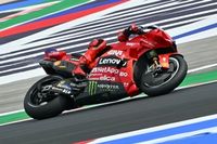 Márquez voelt geen druk in jacht op MotoGP-titel: "Zou dat wel willen"