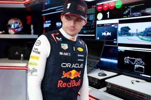 Verstappen admite su error con Russell: no está bien y no debería haber ocurrido