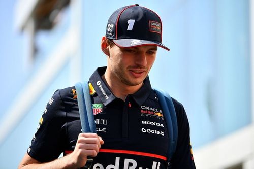 F1: Verstappen escolhe silêncio e evita comentários sobre possível ida à Mercedes