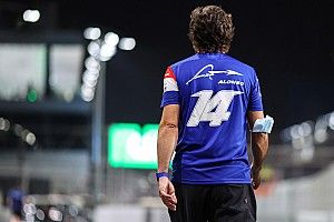 Alonso: "Tal vez en Abu Dhabi tengamos una mini carrera con Vettel y Kimi"