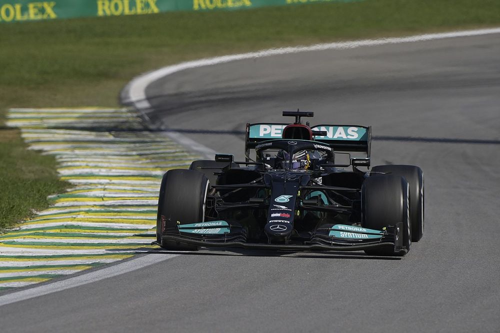Mercedes encouragé par sa performance dans la chaleur du Brésil