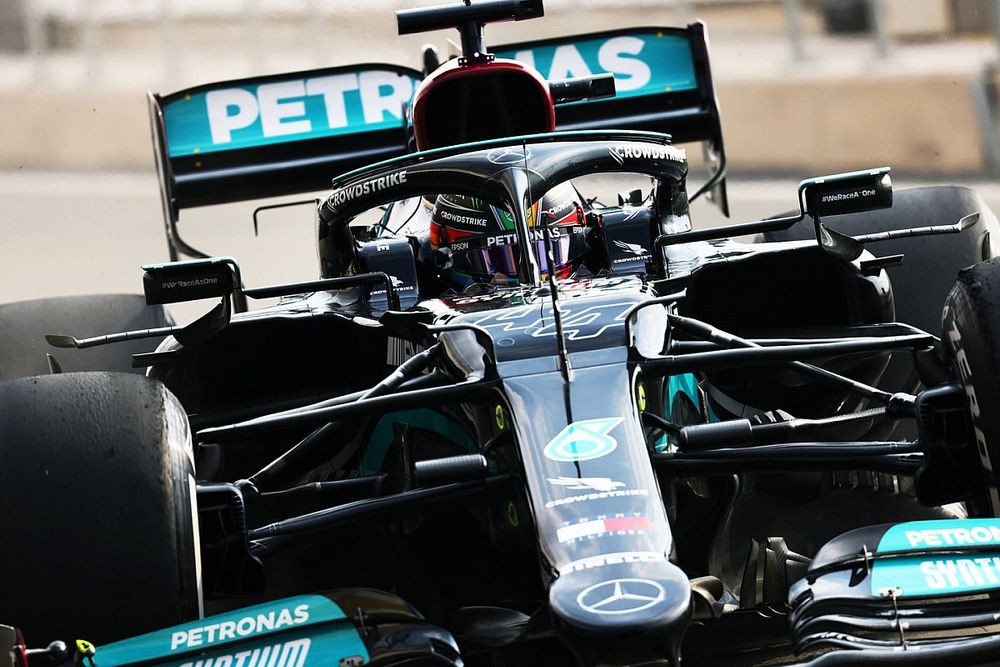 Hamilton krijgt in Jeddah weer versere motor uit Brazilië ter beschikking