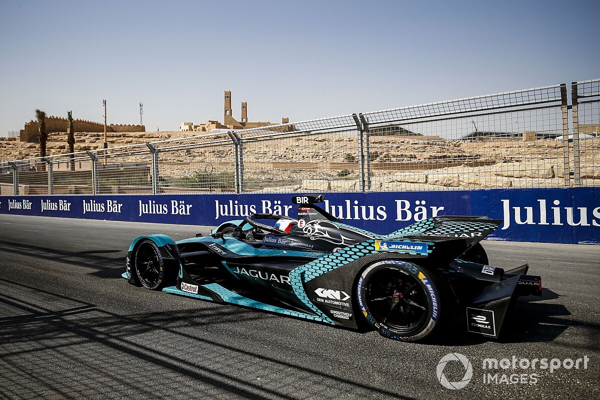 Megvan a Formula E második futamának győztese! - Piros zászló és hatalmas baleset
