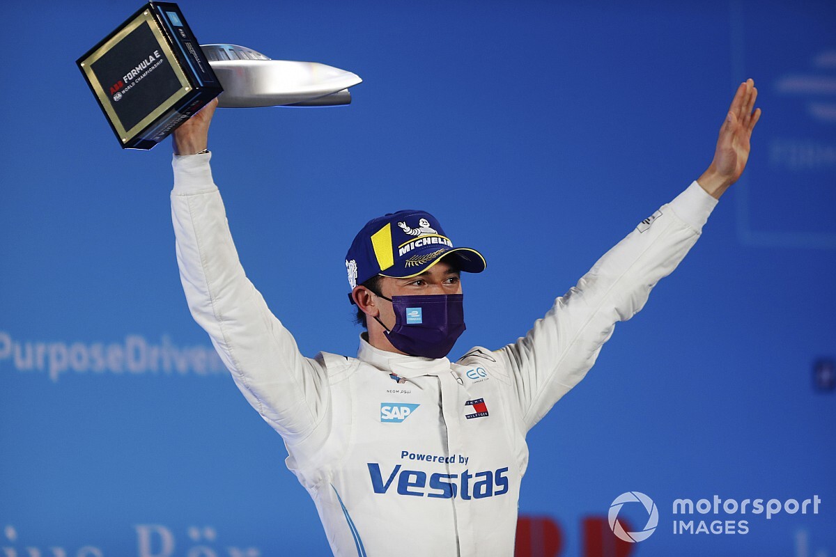 De Vries Sempurna di Diriyah E-Prix