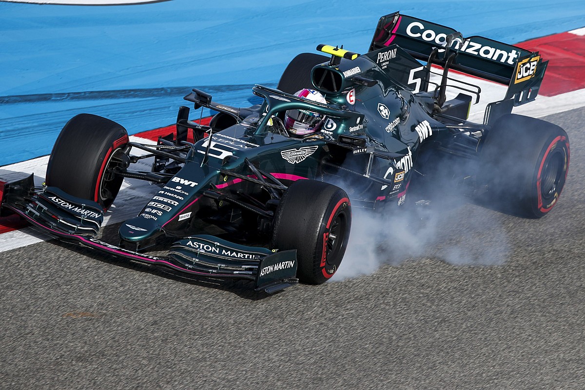 Vettel houdt moed: “Het kan alleen maar beter gaan”